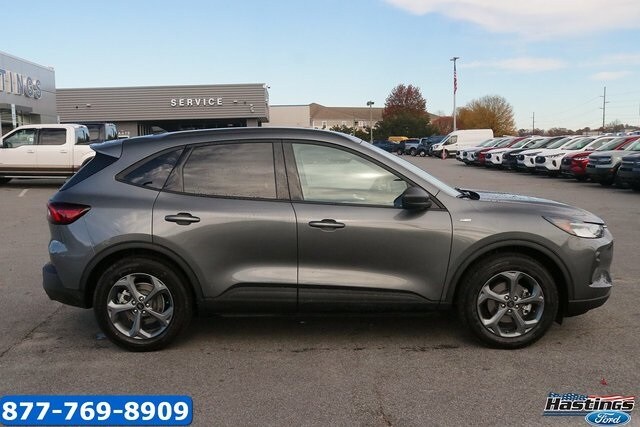 2025 Ford Escape ST-Line photo 4