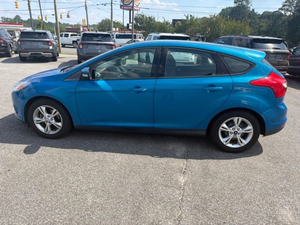 Used 2013 Ford Focus SE Hatchback