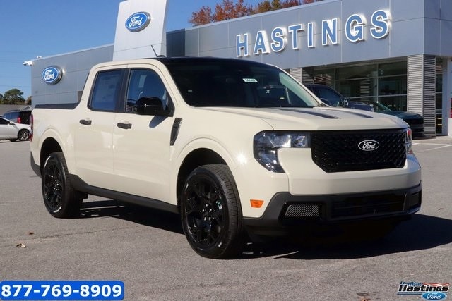 2025 Ford Maverick XLT's photo