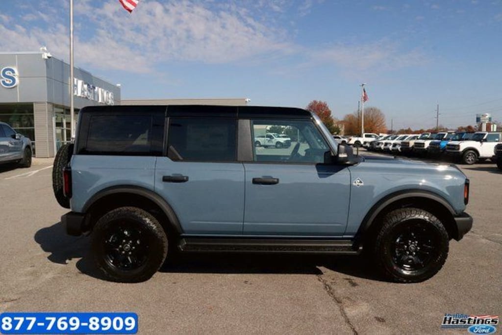 New 2025 Ford Bronco Outer Banks SUV