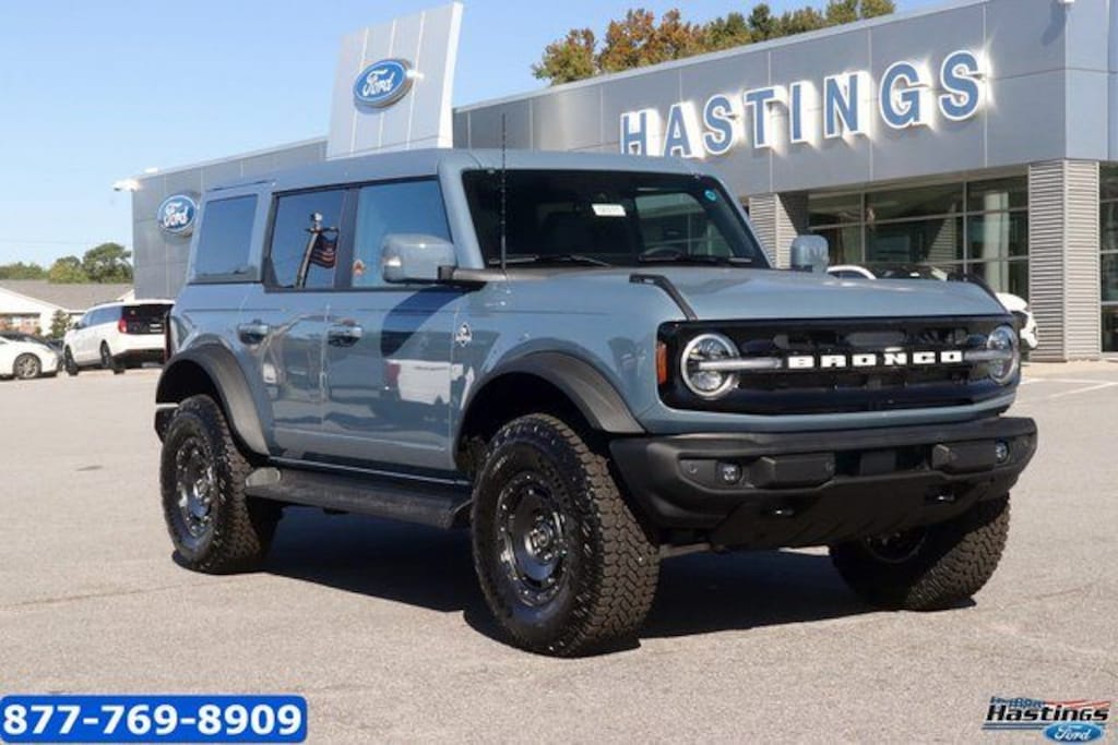New 2025 Ford Bronco Outer Banks SUV