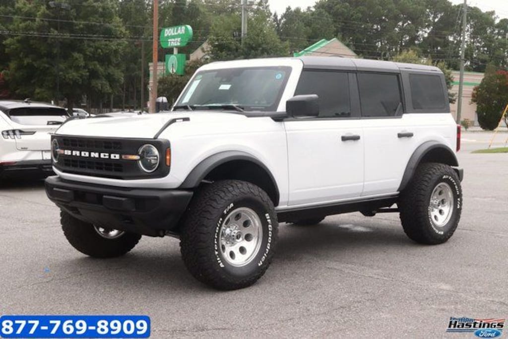 New 2025 Ford Bronco Base SUV