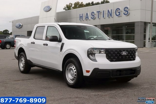 2025 Ford Maverick XL's photo