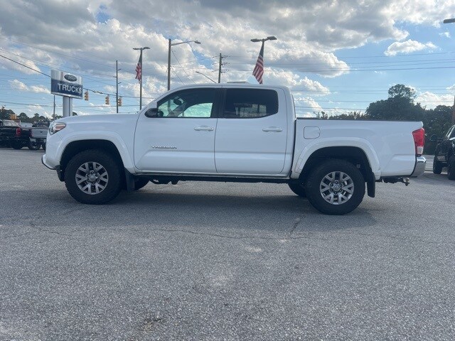 2017 Toyota Tacoma SR5 Sport TRD Pro photo 2