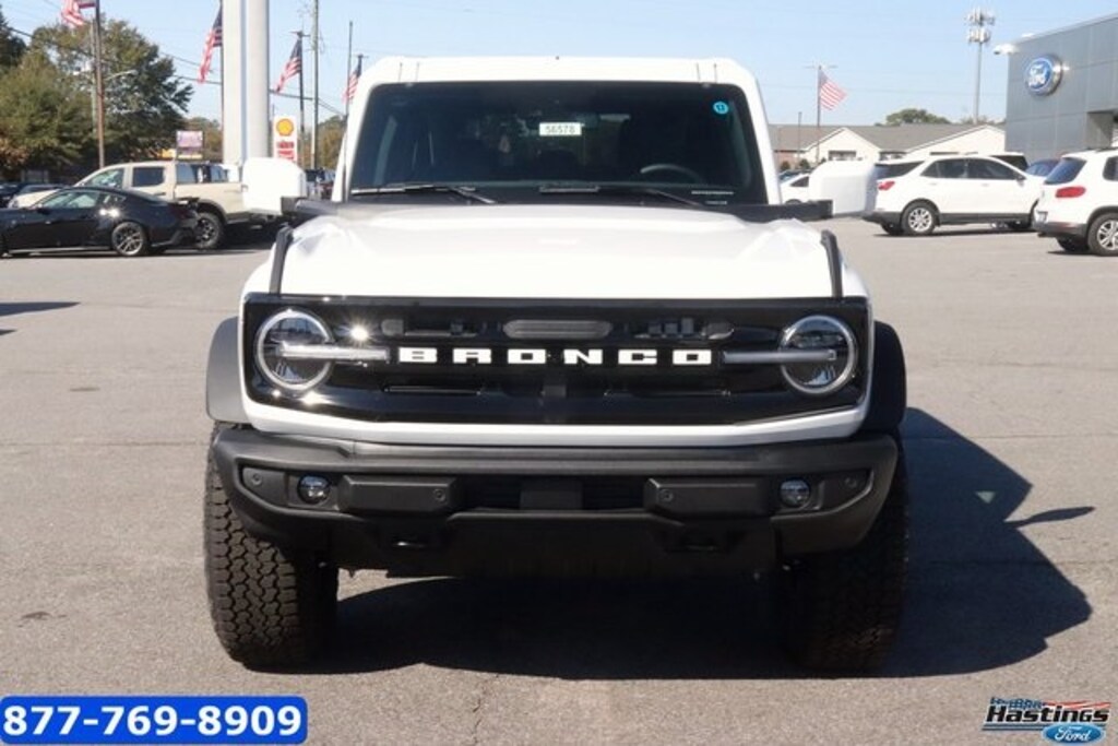 New 2025 Ford Bronco Outer Banks SUV
