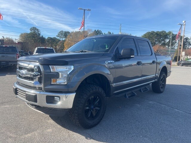 2015 Ford F-150 XLT photo 3