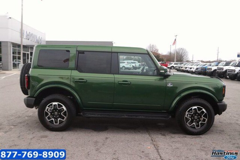 New 2025 Ford Bronco Outer Banks SUV