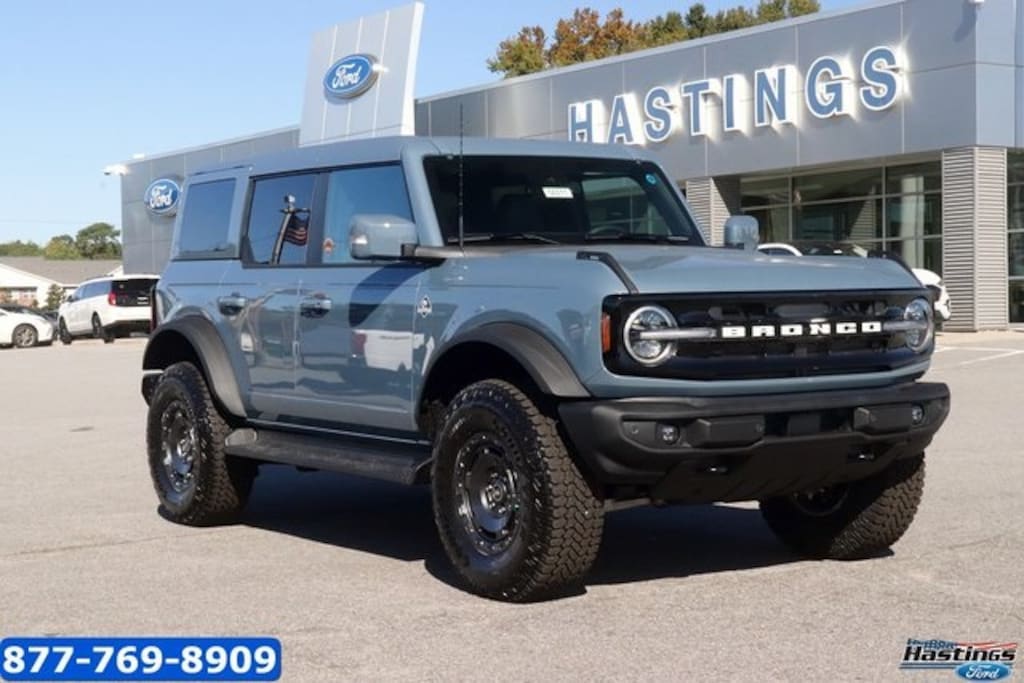 New 2025 Ford Bronco Outer Banks SUV