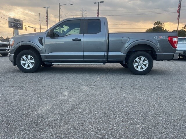2021 Ford F-150 XL photo 2