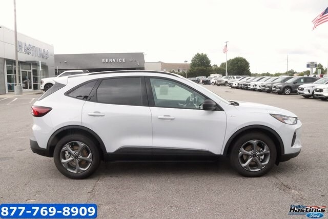 2025 Ford Escape Hybrid ST-Line photo 3