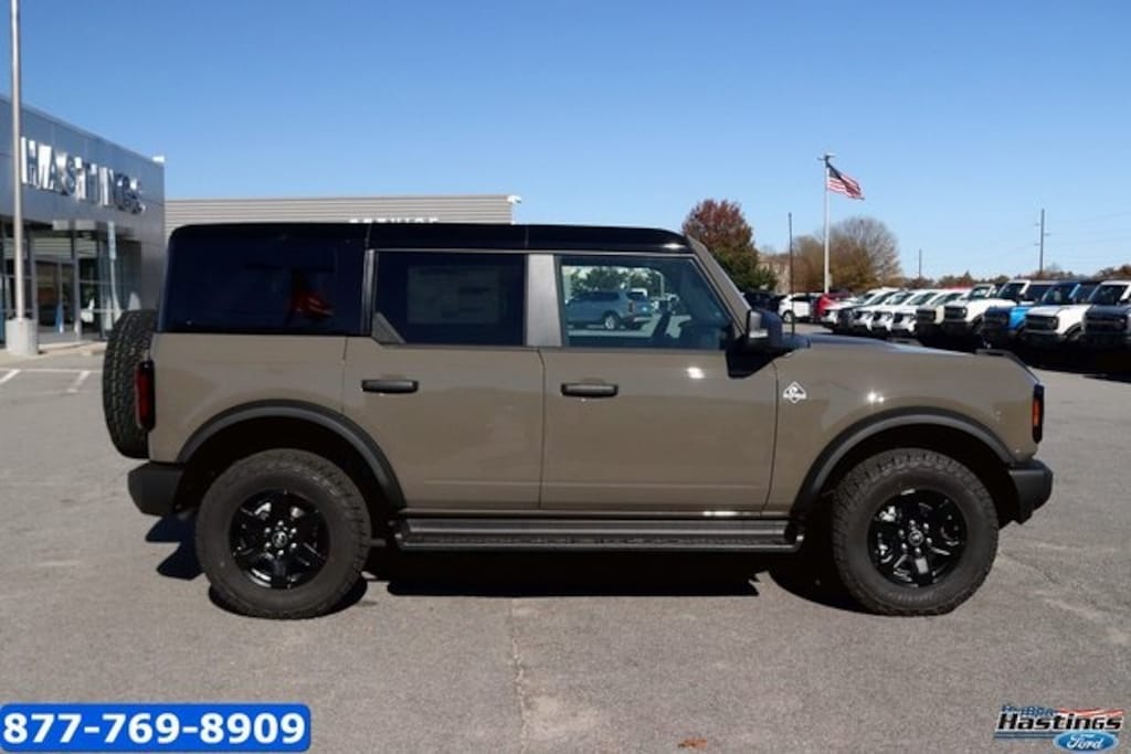 New 2025 Ford Bronco Outer Banks SUV