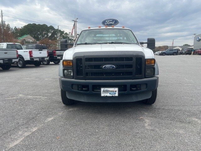 2008 Ford F-450 photo 2