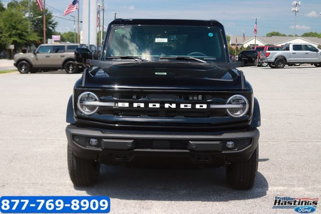 New 2026 Ford Bronco Outer Banks SUV