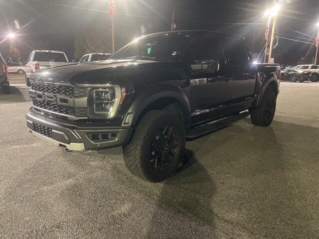 2022 Ford F-150 Raptor photo 2