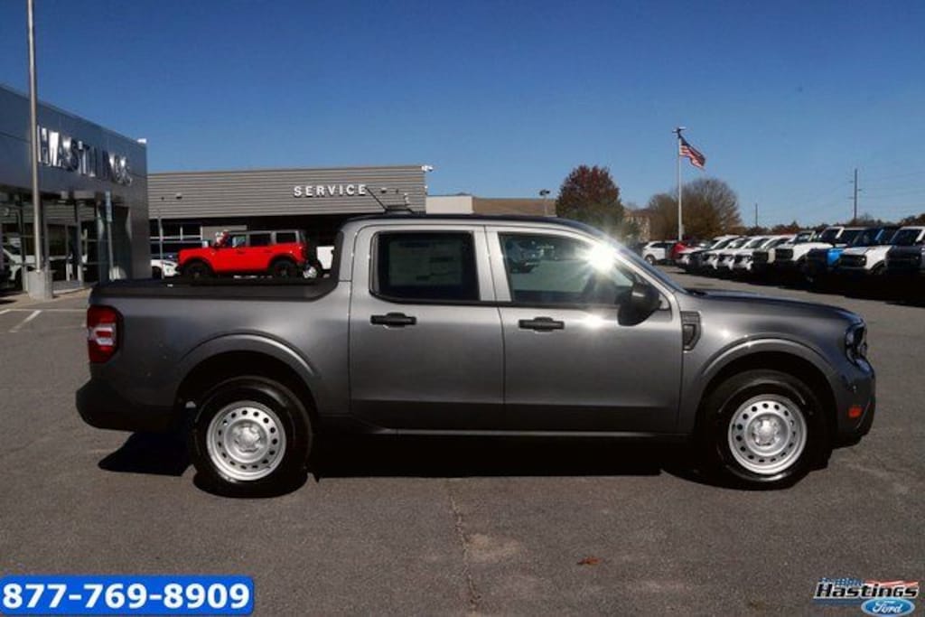 New 2025 Ford Maverick XL Truck