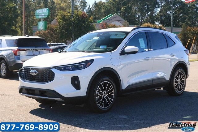 2025 Ford Escape Plug-In Hybrid Titanium photo 3