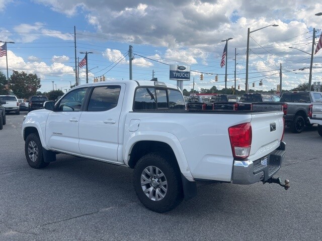 2017 Toyota Tacoma SR5 Sport TRD Pro photo 3
