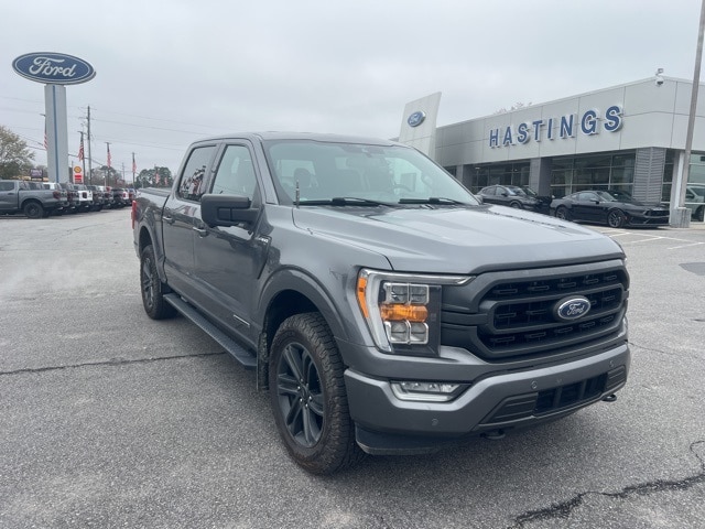 2021 Ford F-150 XLT's photo