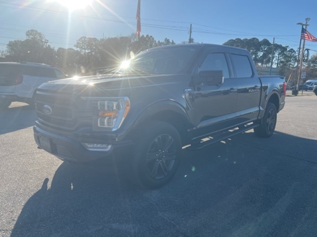 Used 2023 Ford F-150 XLT Truck SuperCrew Cab