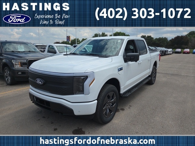 2025 Ford F-150 Lightning Flash's photo