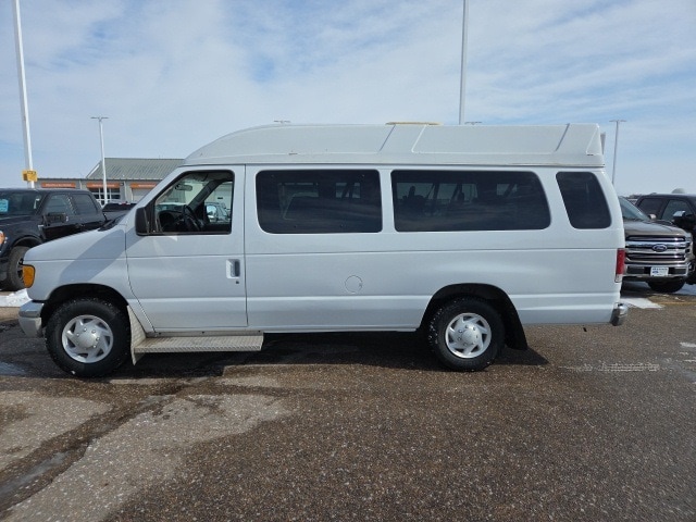 Used 2003 Ford Econoline Van Commercial with VIN 1FTSS34L33HB48898 for sale in Hastings, NE