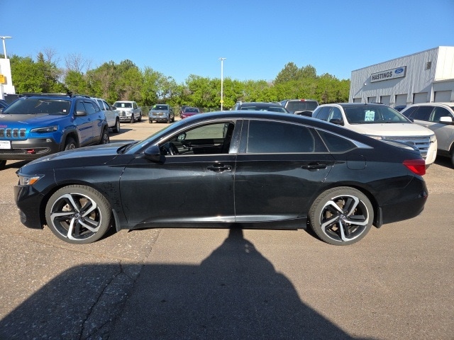 Used 2018 Honda Accord Sport with VIN 1HGCV2E32JA036914 for sale in Hastings, NE