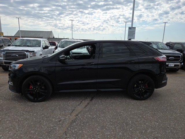 Used 2020 Ford Edge ST with VIN 2FMPK4AP4LBB34116 for sale in Hastings, NE