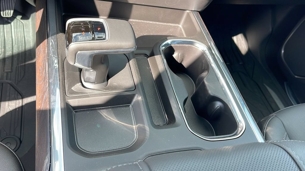 2026 GMC Sierra 1500 SLT - Photo 22