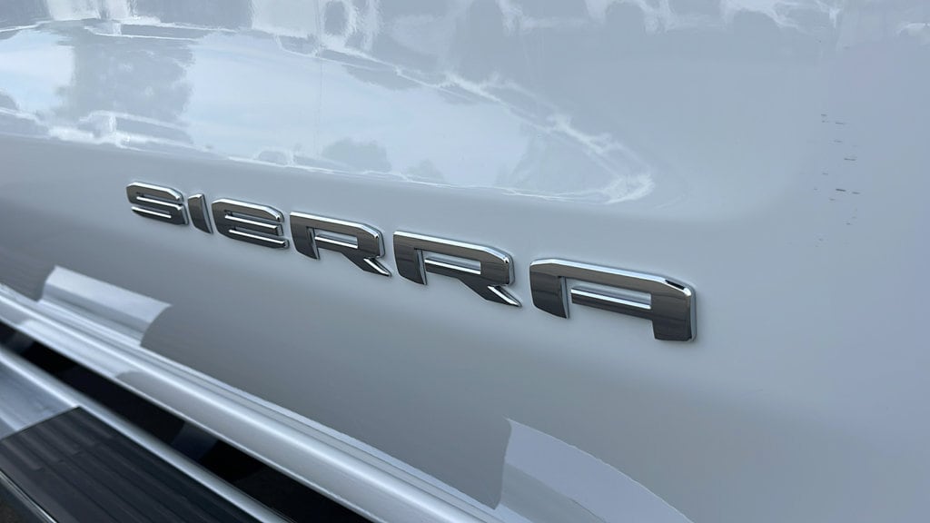 2026 GMC Sierra 1500 SLT - Photo 10