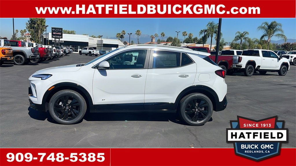 2026 Buick Encore GX Sport Touring photo 2