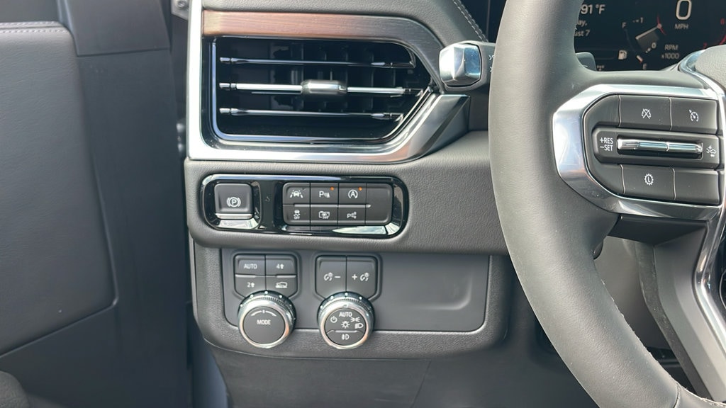 2026 GMC Yukon XL Denali - Photo 24