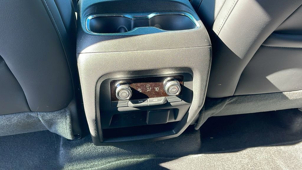 2026 Buick Enclave Sport Touring - Photo 16