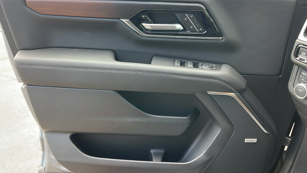 2026 GMC Yukon XL Denali - Photo 25