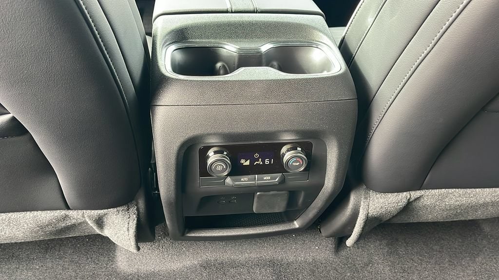 2026 Buick Enclave Sport Touring - Photo 18