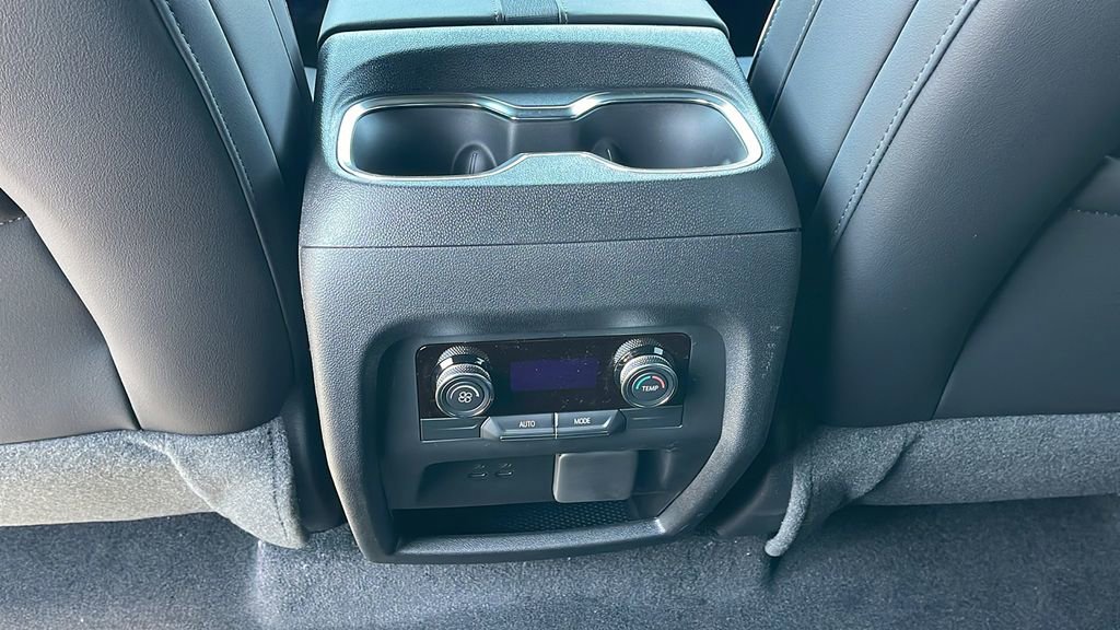 2025 Buick Enclave Sport Touring - Photo 16