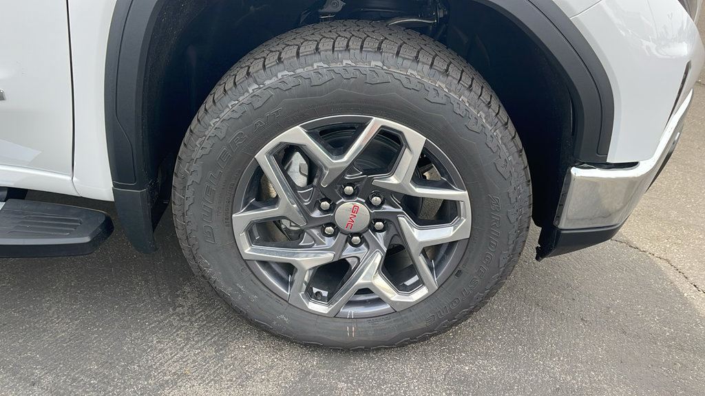 2026 GMC Sierra 1500 SLT - Photo 9