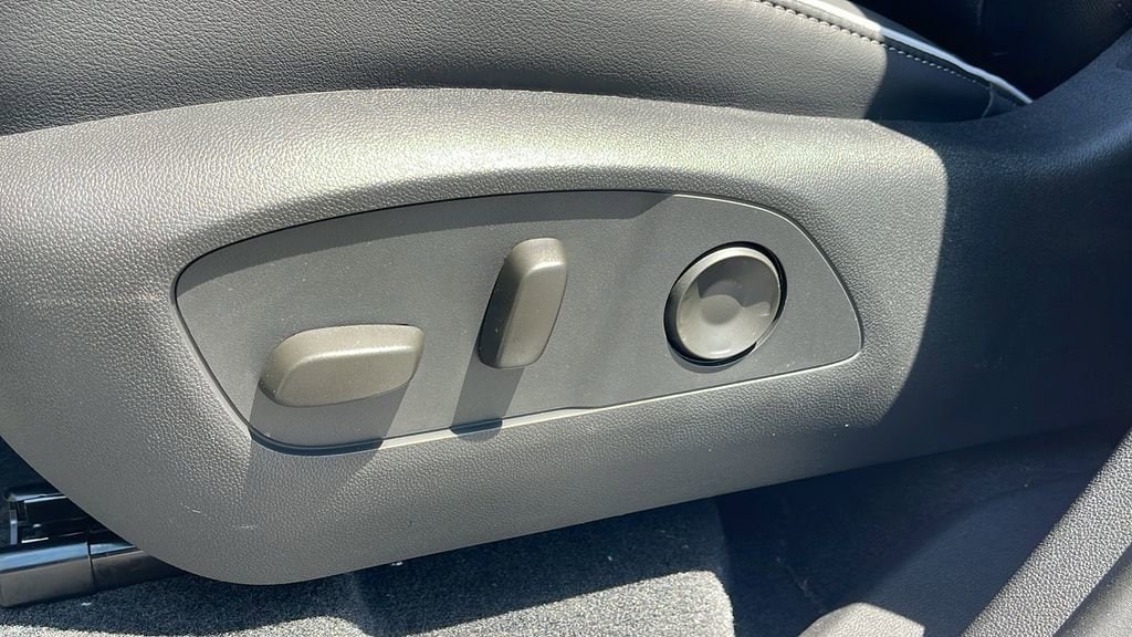 2025 Buick Enclave Sport Touring - Photo 11