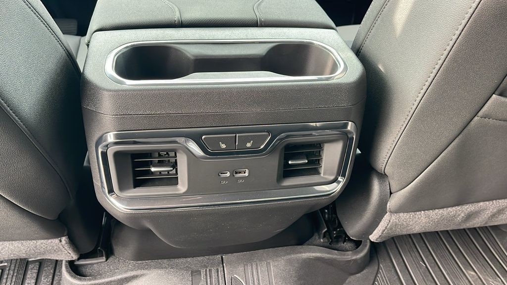 2026 GMC Sierra 1500 SLT - Photo 19