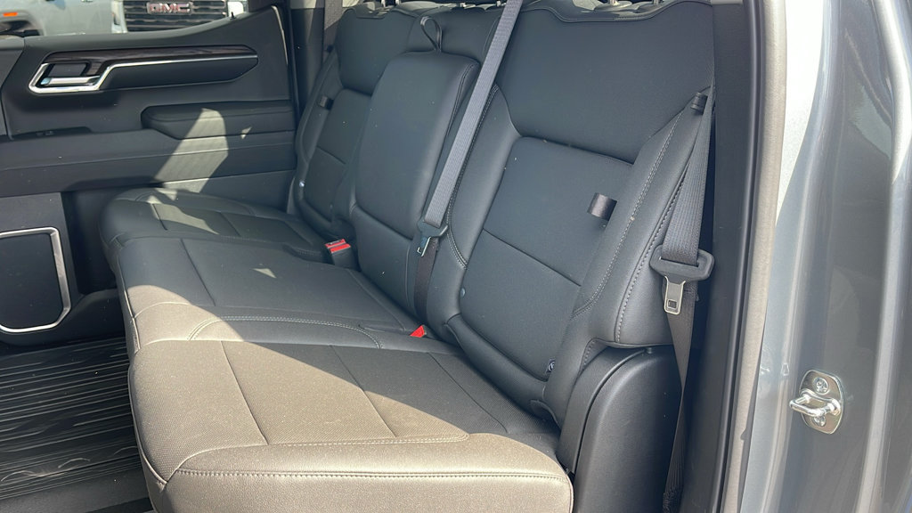 2026 GMC Sierra 1500 SLT - Photo 17