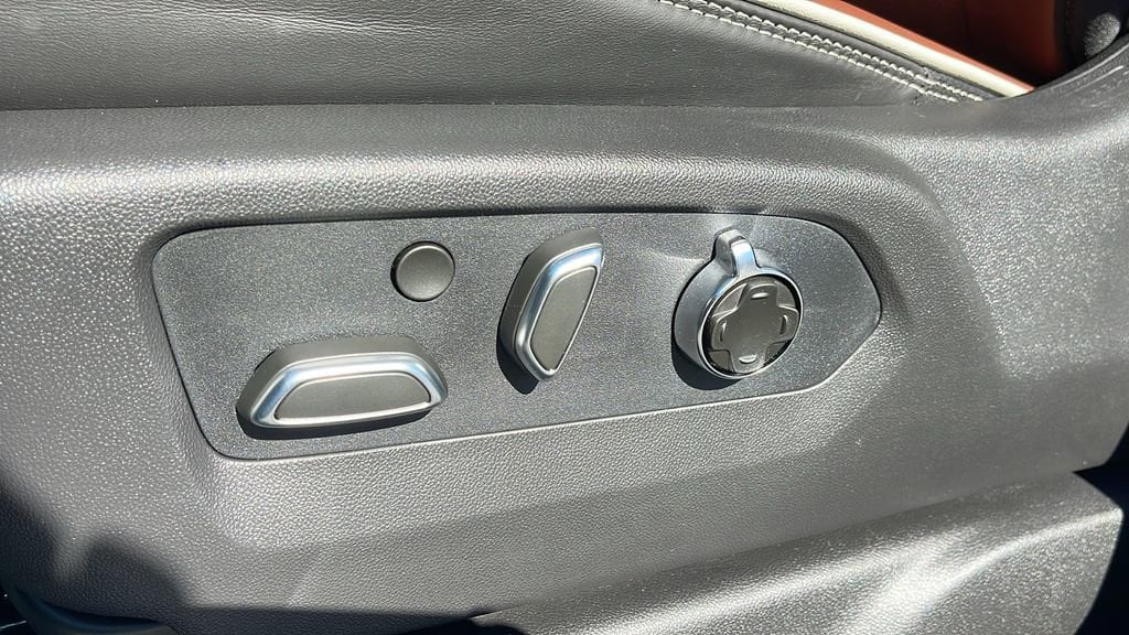 2026 GMC Sierra 1500 Denali Ultimate - Photo 13