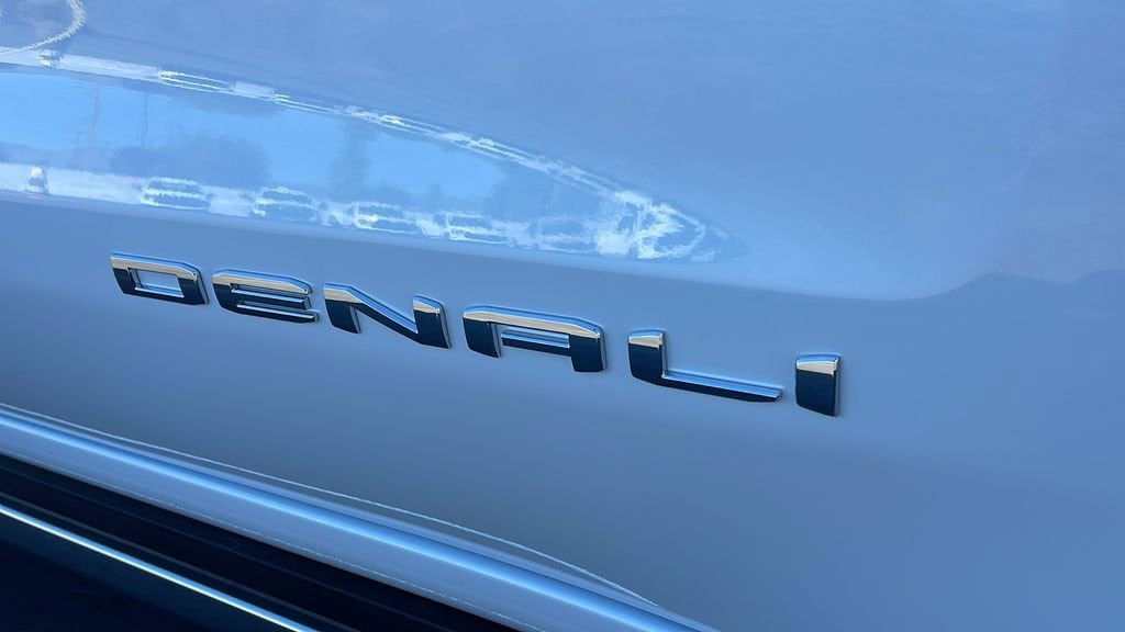 2026 GMC Sierra 1500 Denali Ultimate - Photo 10