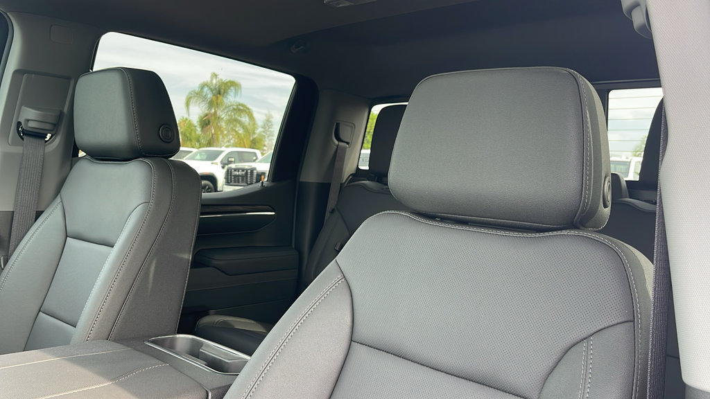 2026 GMC Sierra 1500 SLT - Photo 15