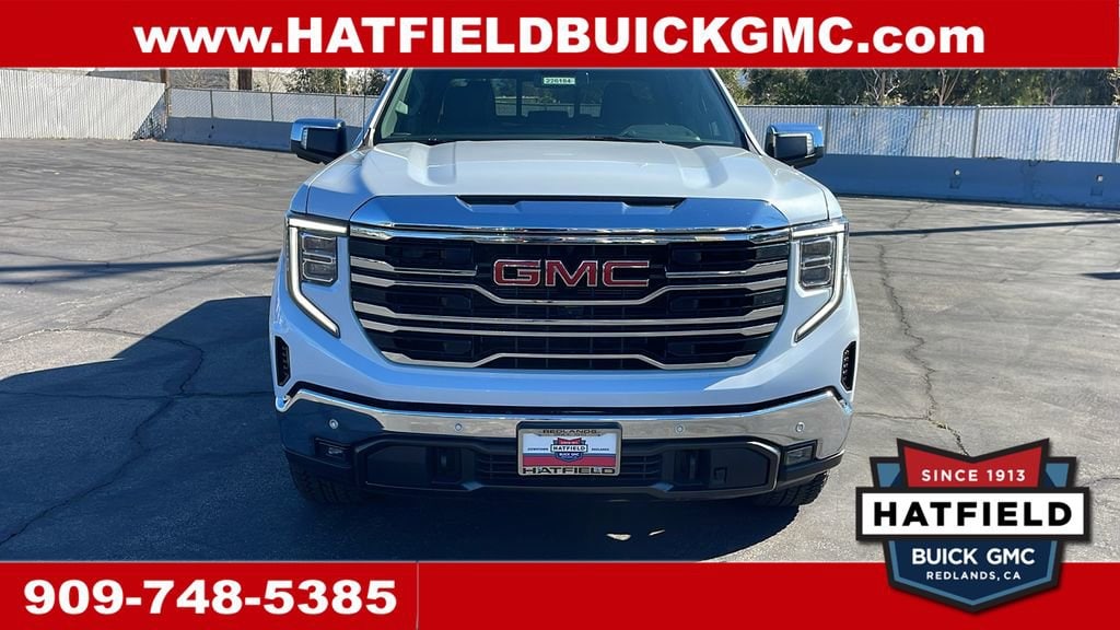 2026 GMC Sierra 1500 SLT photo 3