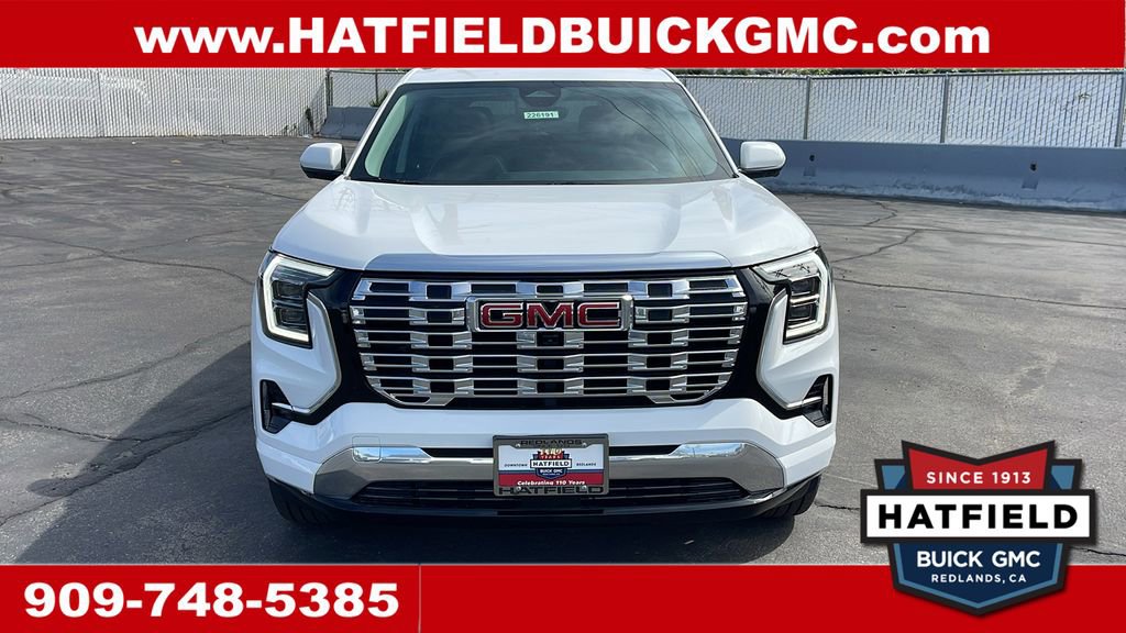 2026 GMC Terrain Denali photo 3