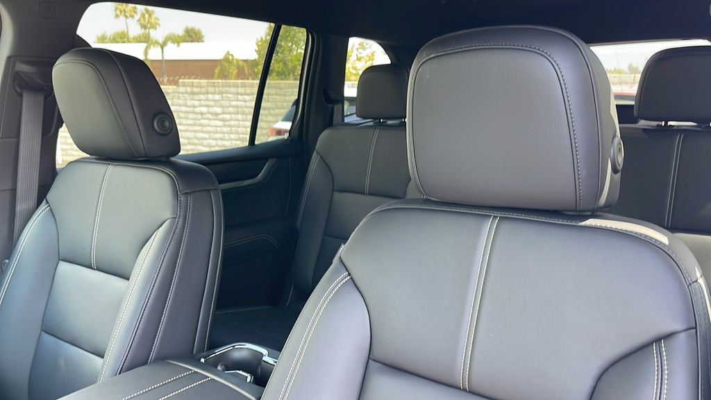 2025 GMC Acadia Elevation - Photo 12