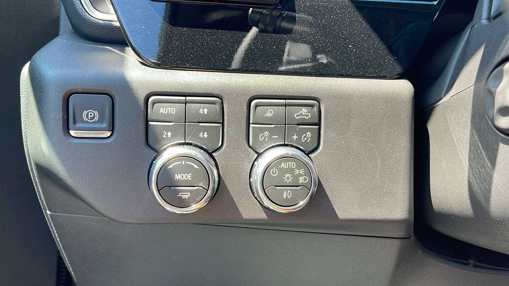 2026 GMC Sierra 1500 SLT - Photo 26