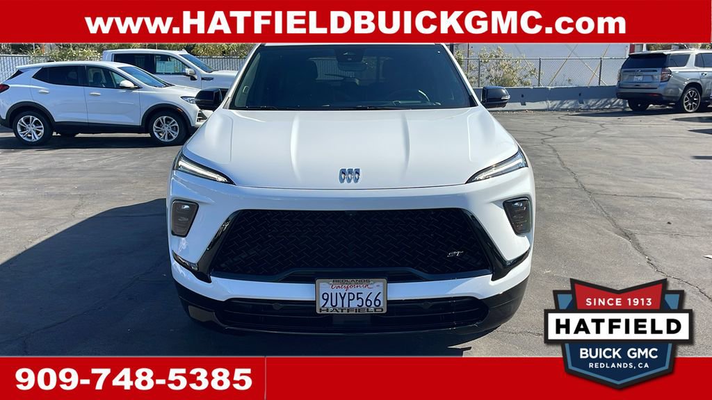 2026 Buick Enclave Sport Touring photo 3