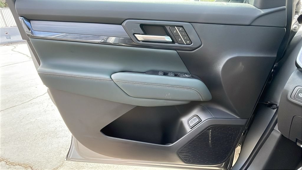2027 GMC Terrain AT4 - Photo 26