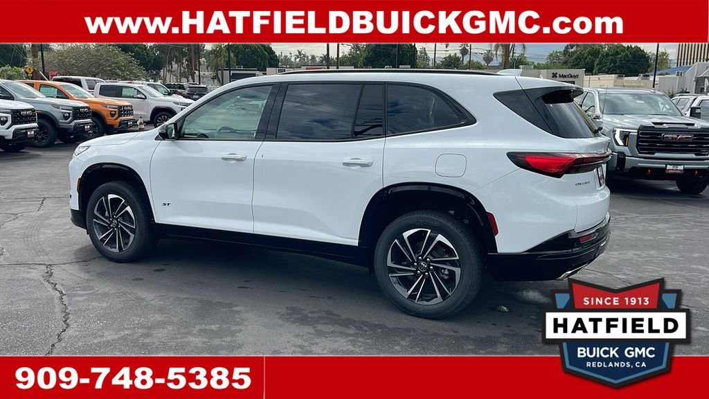 2026 Buick Enclave Sport Touring photo 2