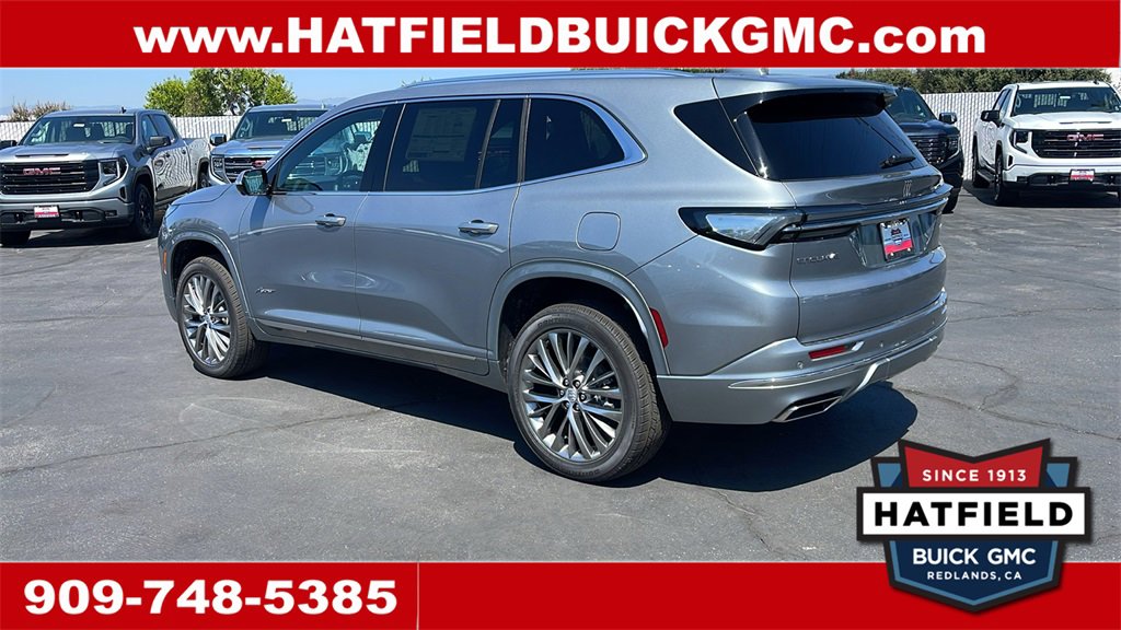 2025 Buick Enclave Avenir photo 3